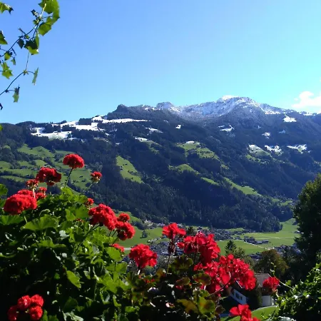 Zillertal Mit Traumausblick - Haus Kirchler *